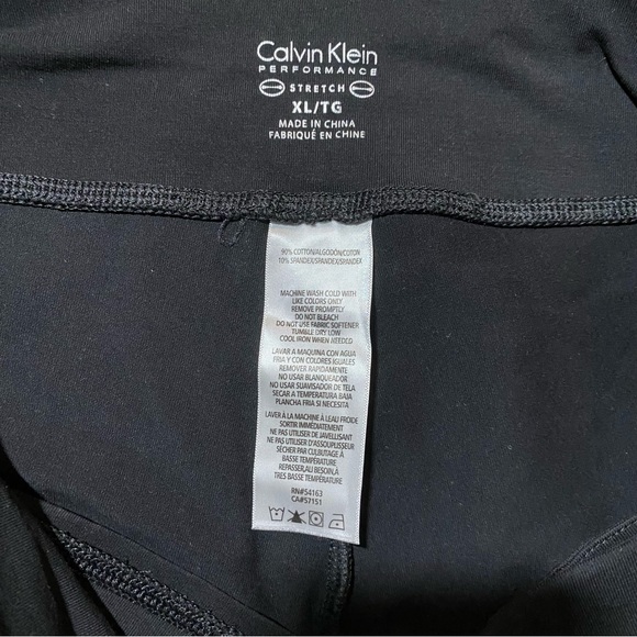 NWOT Calvin Klein 3/4 Length Black White Logo Yoga Exercise Pants Size XL - Picture 10 of 10